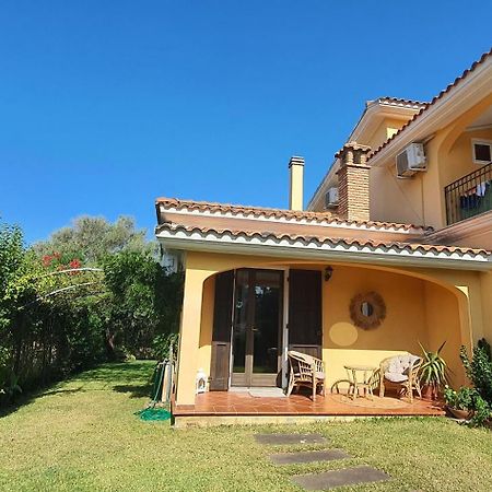 Artemisia Bed And Breakfast SantʼAnna Arresi Exterior foto