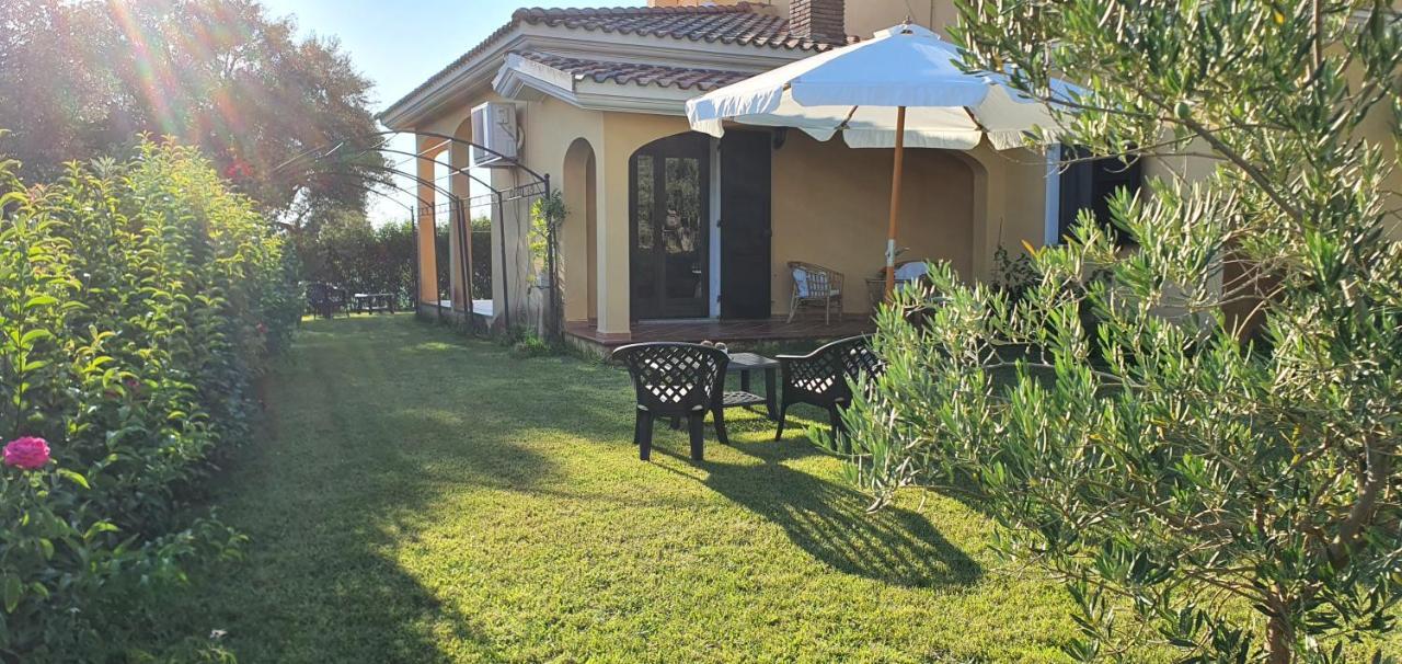 Artemisia Bed And Breakfast SantʼAnna Arresi Exterior foto