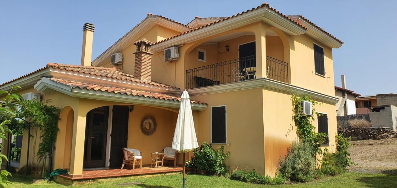 Artemisia Bed And Breakfast SantʼAnna Arresi Exterior foto